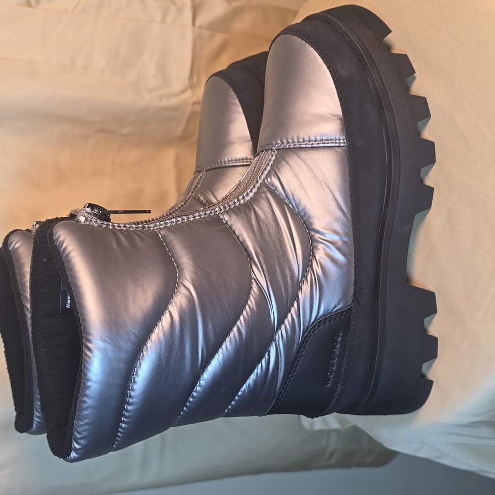 Cougar Savvy Waterproof.Size 7